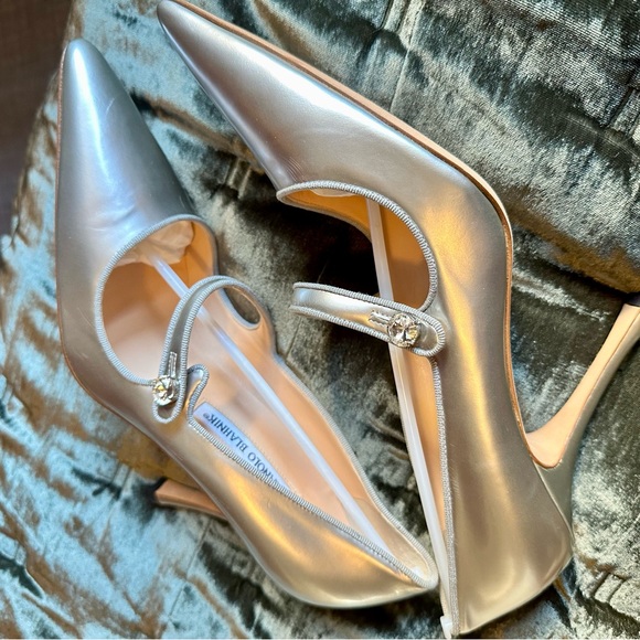 Manolo Blahnik Campari Mary Jane heels - Picture 4 of 10